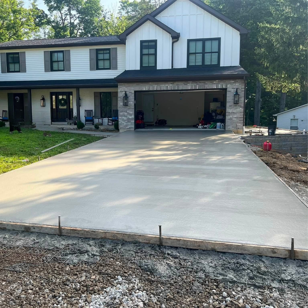New concrete driveway in Loveland OH by Huff Concrete